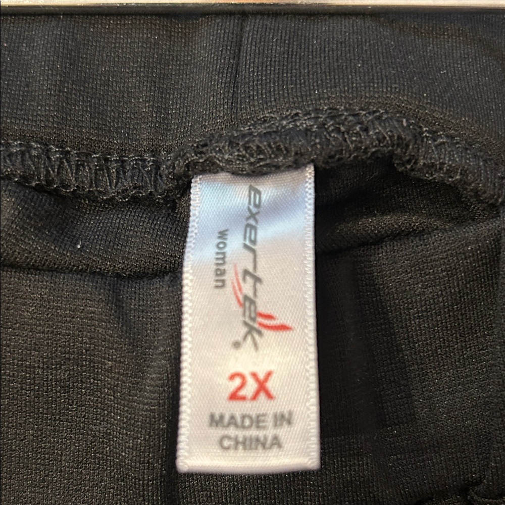 Classic Black knit pants - Picture 3 of 3